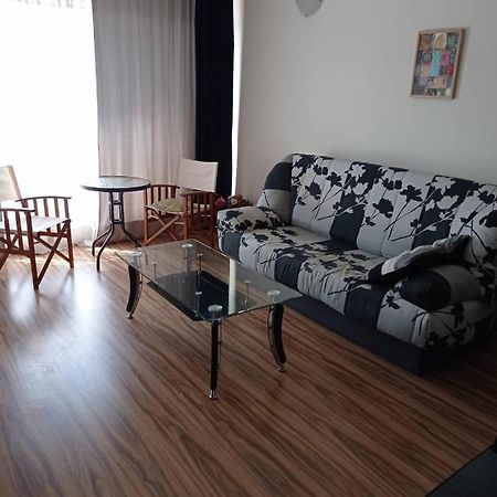 Апартаменти Тарантула Pantai Sunny Luaran gambar